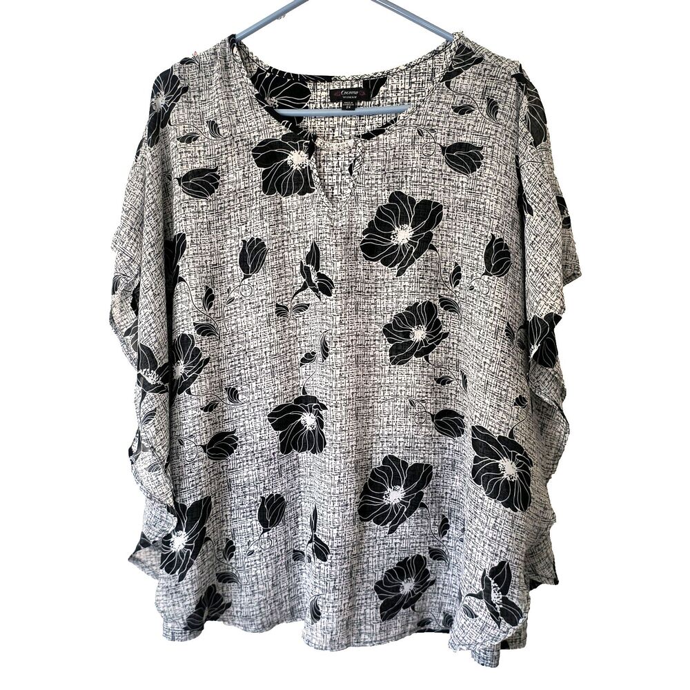Cocomo Top 2X Floral Black White Overlay Attached Tank Flowy Rhinestone Keyhole